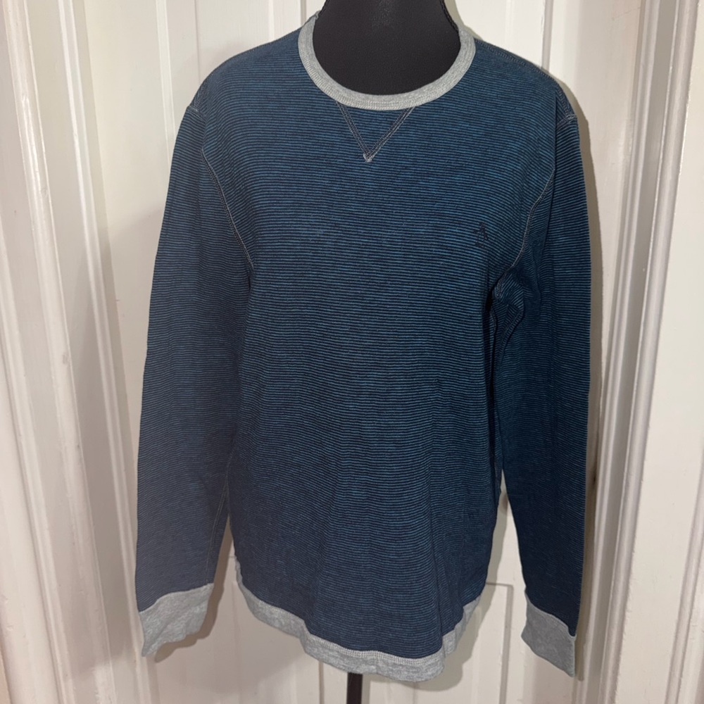 Men's‎ size large original penguin Blue and Gray reversible shirt, top